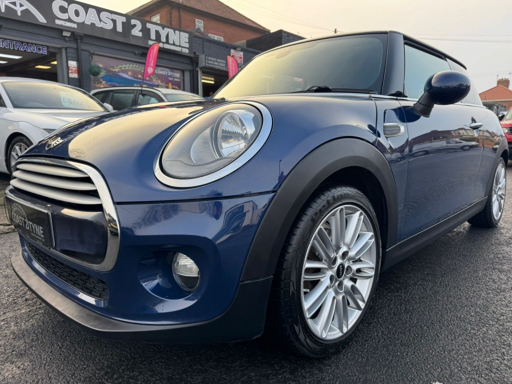 2014 MINI Hatch